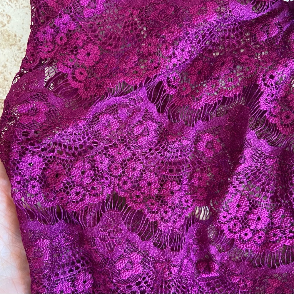 Moda International Lace Top - Picture 3 of 4